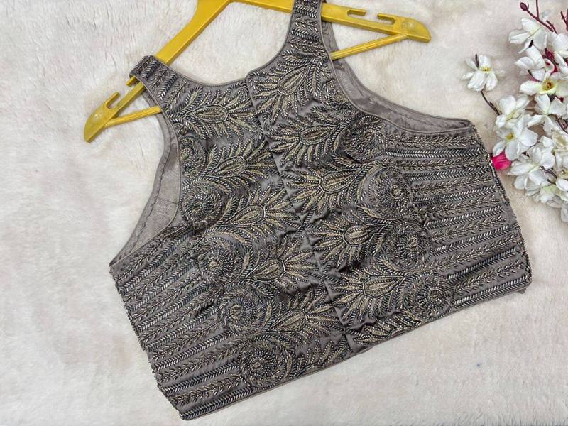 Kad-Dana Embroidered High-Neck Blouse - View 7