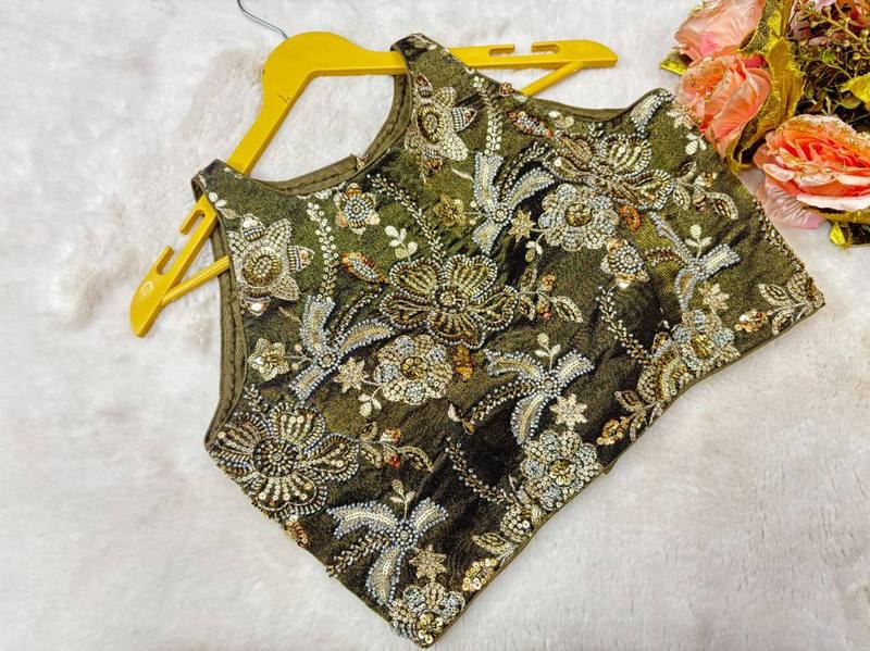 Zamrud Embroidered Blouse - View 3
