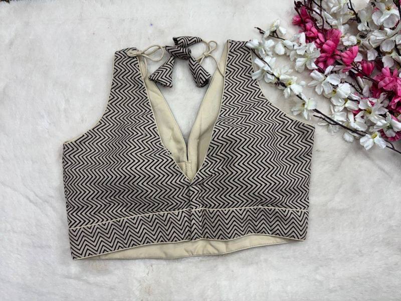 Symmetrical Print Blouse - View 6