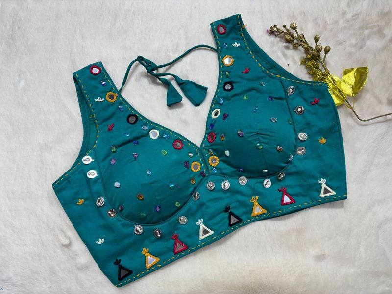 Heera Navratri Blouse - View 6