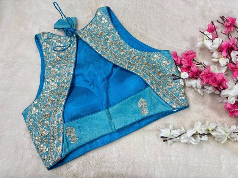 Resham Rekha Embroidered Halter neck Blouse - View 4