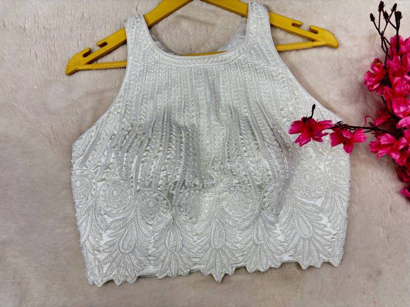 Kad-Dana Embroidered High-Neck Blouse - View 3