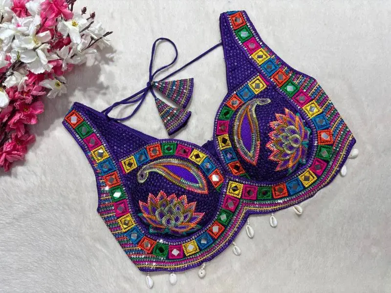 Keri Navratri blouse - View 7