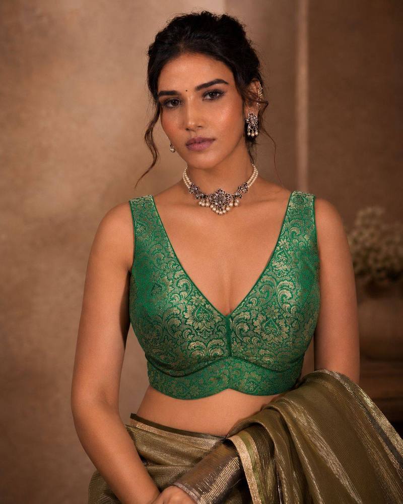 Vaidehi Brocade Blouse - View 1