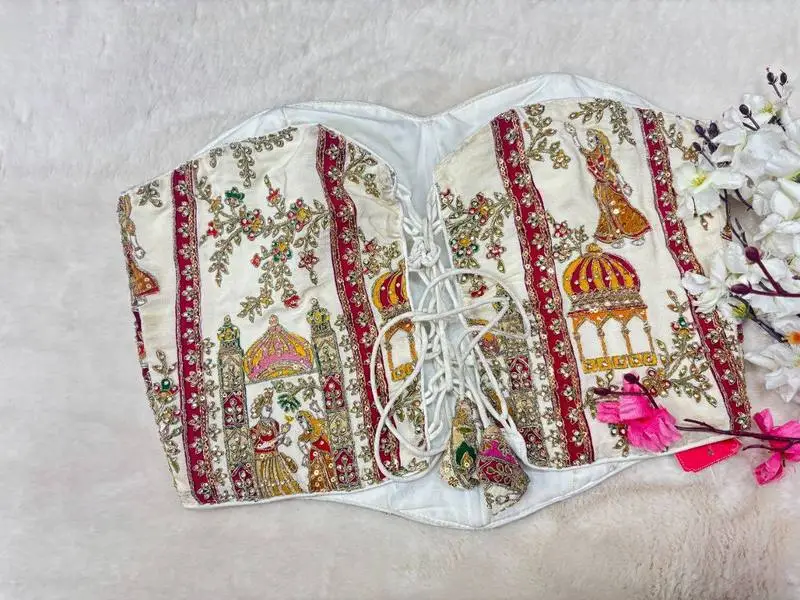 Rajwada Mosaic Strapless Blouse - View 4