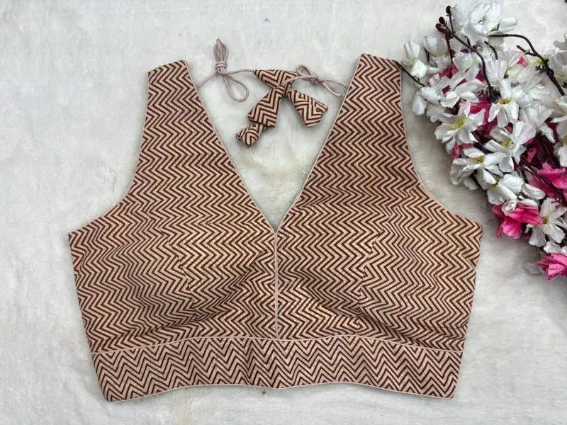 Symmetrical Print Blouse - View 3